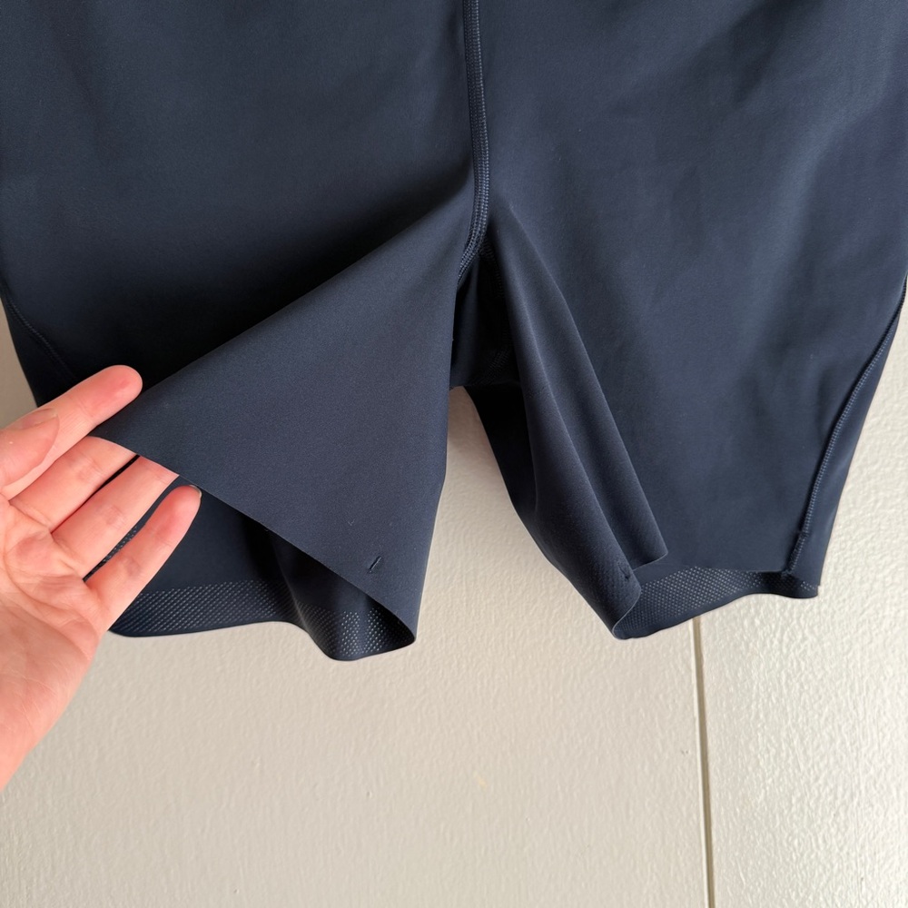 Lululemon Navy Blue Base Pace High Rise Shorts 6” Inseam Women’s Size 12 - Picture 5 of 15